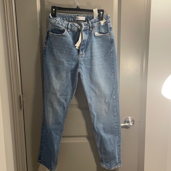 Denim - Zara Slim  High Rise Jeans
